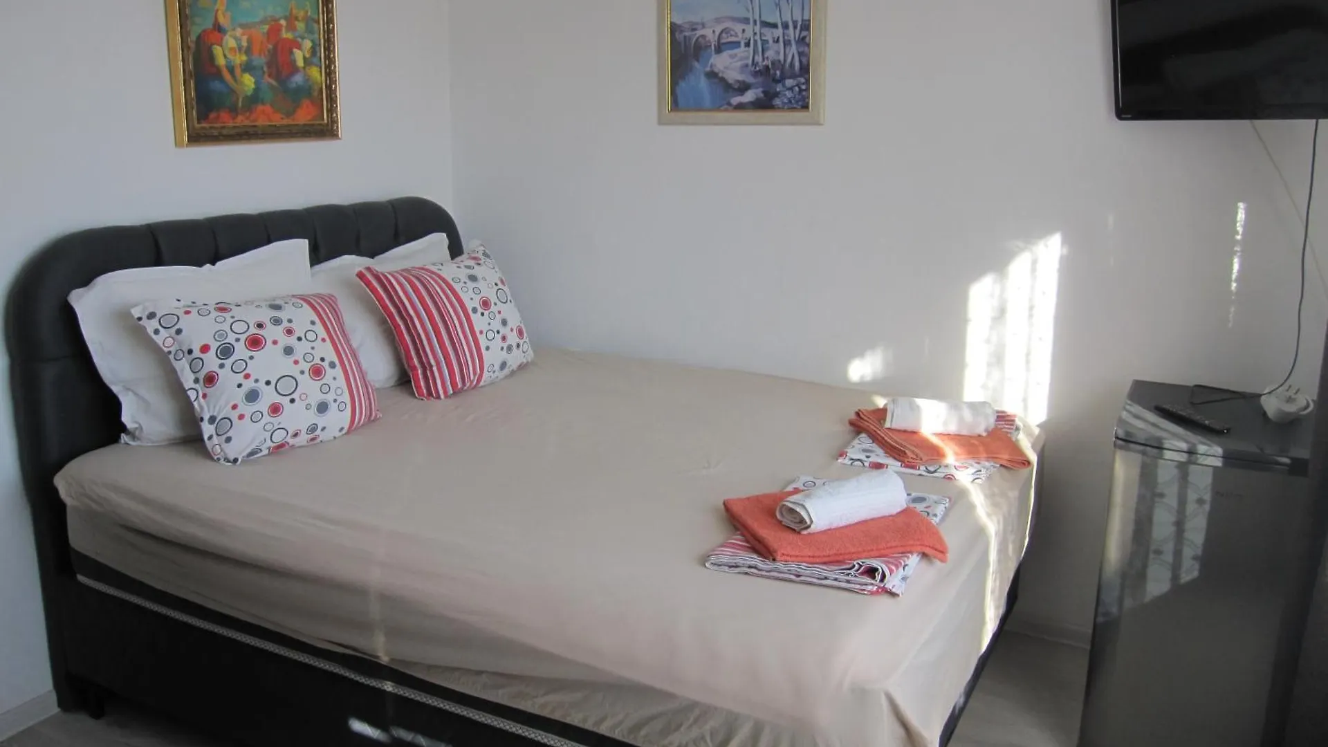 Neli Sea Villa Sozopol 3*,